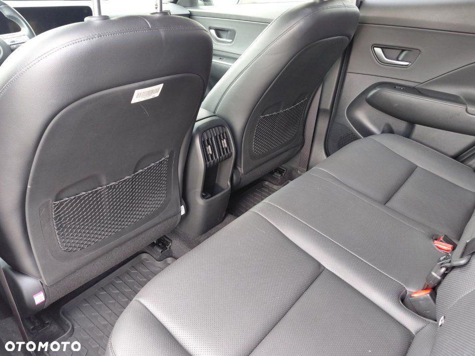 Hyundai Kona - 38