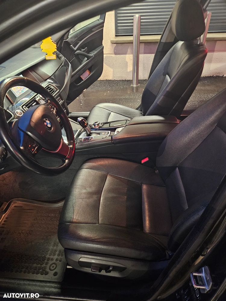 BMW Seria 5 518d Aut. - 27