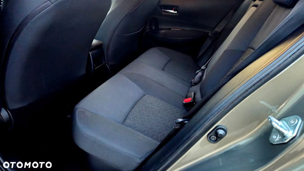 Toyota Corolla 2.0 Hybrid Comfort - 20