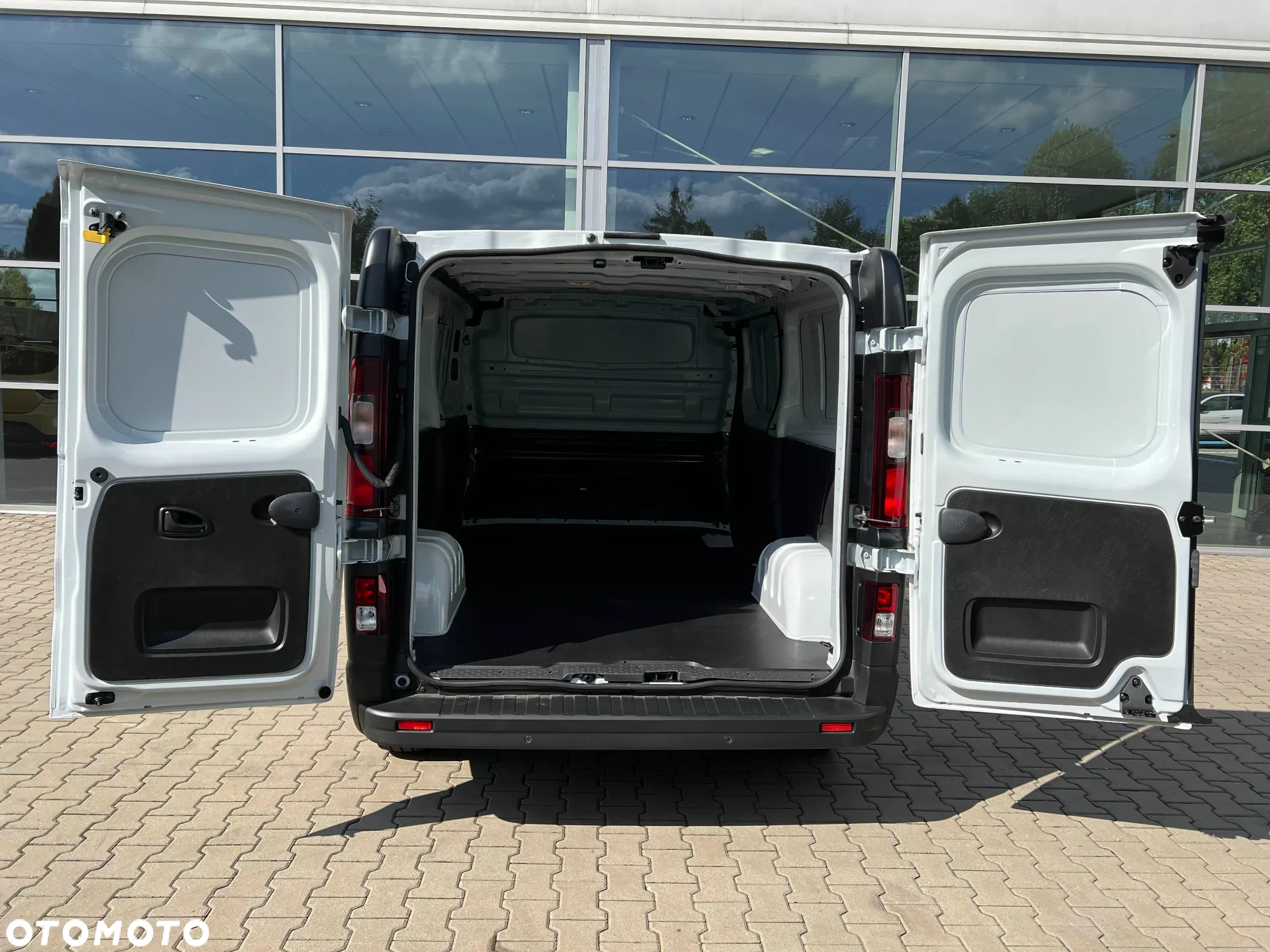Renault Trafic - 8