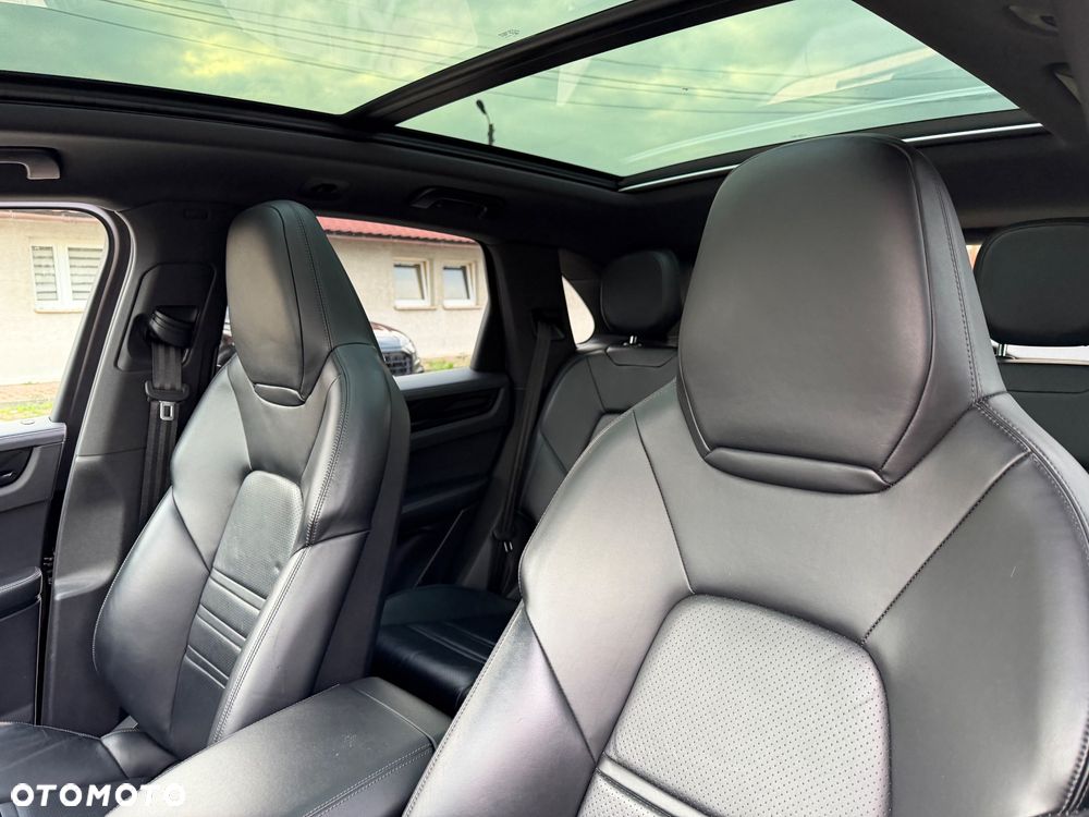 Porsche Cayenne E-Hybrid Tiptronic S - 27