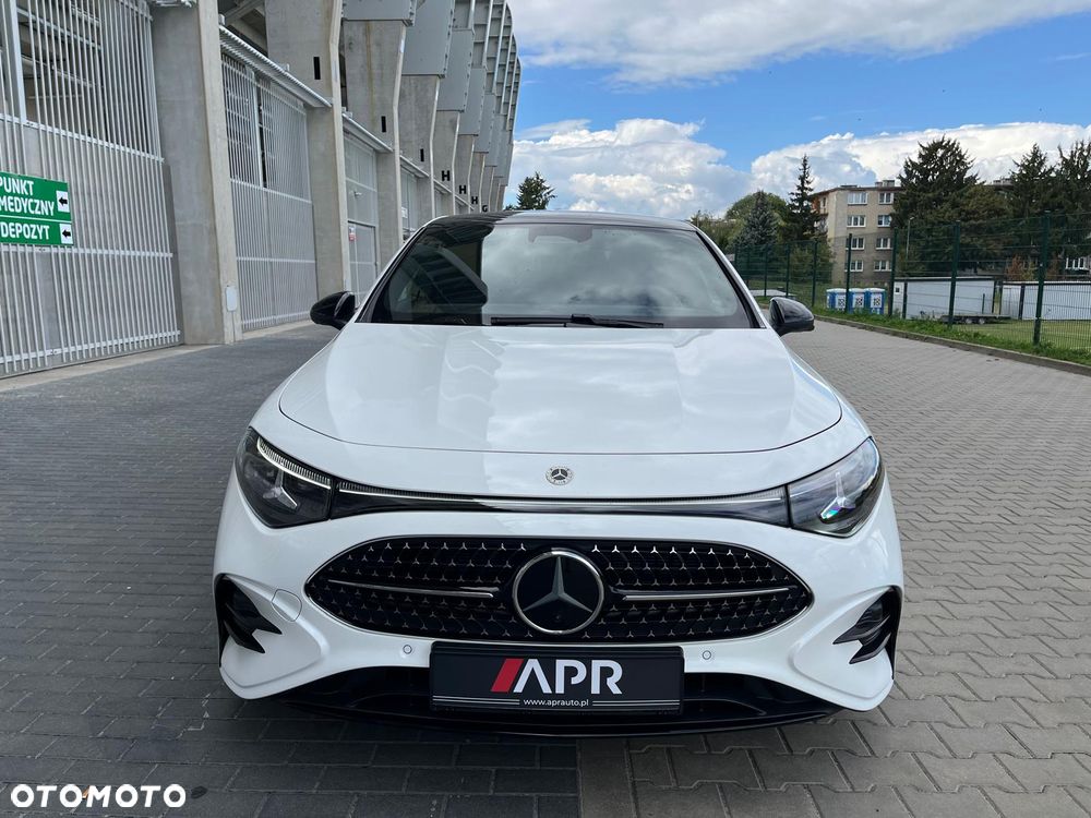 Mercedes-Benz CLA - 9