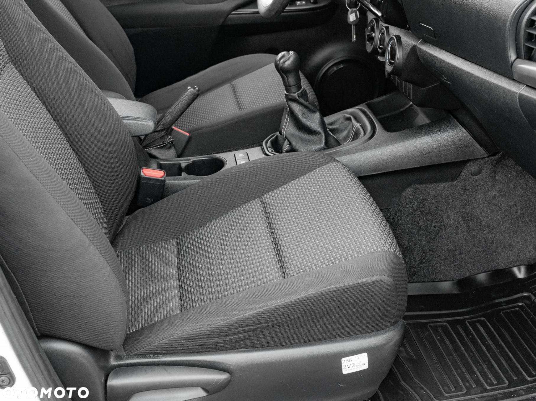 Toyota Hilux - 28