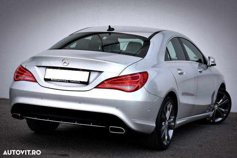 Mercedes-Benz CLA 180 Shooting Brake Urban - 10
