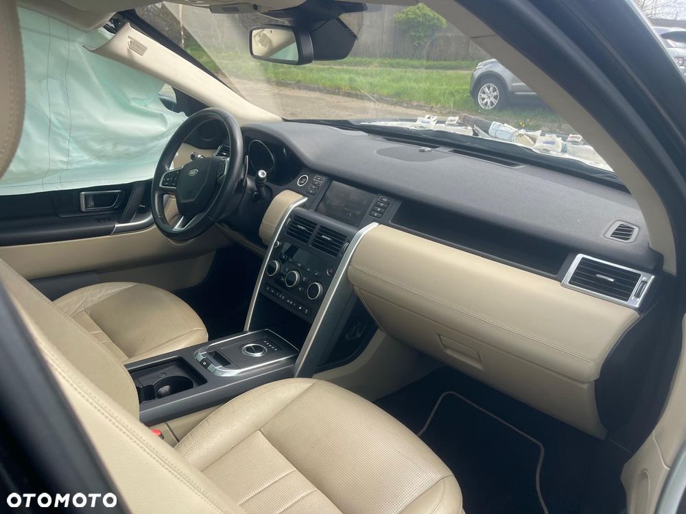 Land Rover Discovery Sport - 22