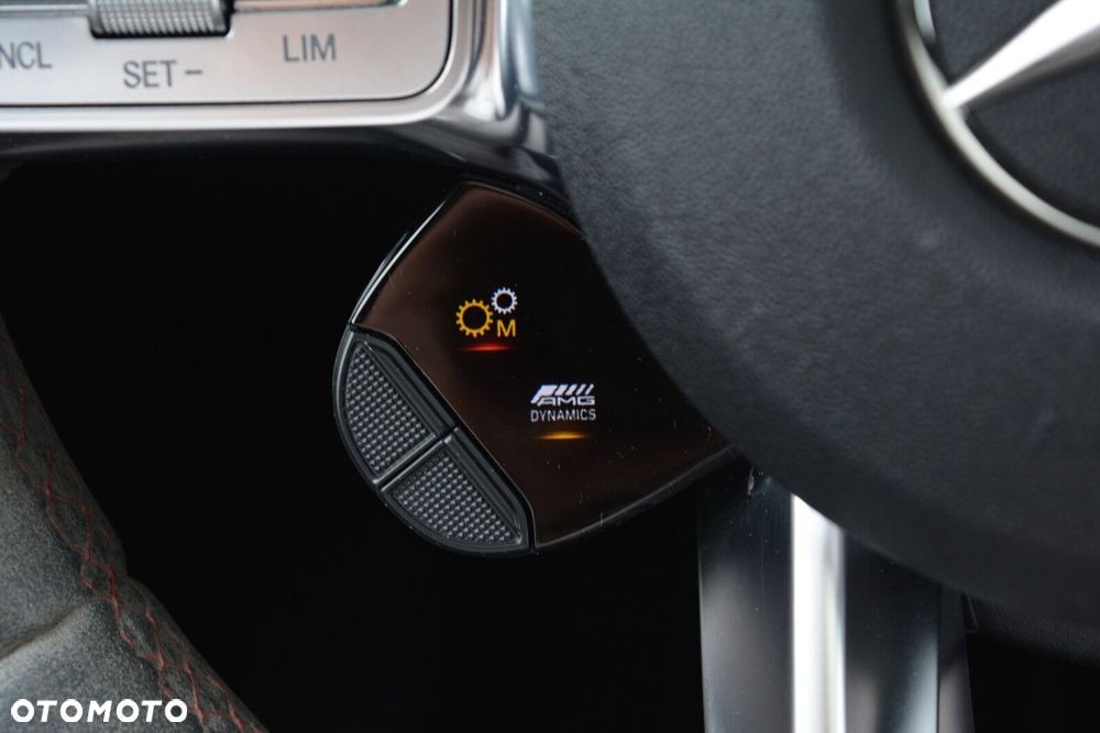 Mercedes-Benz CLA - 16