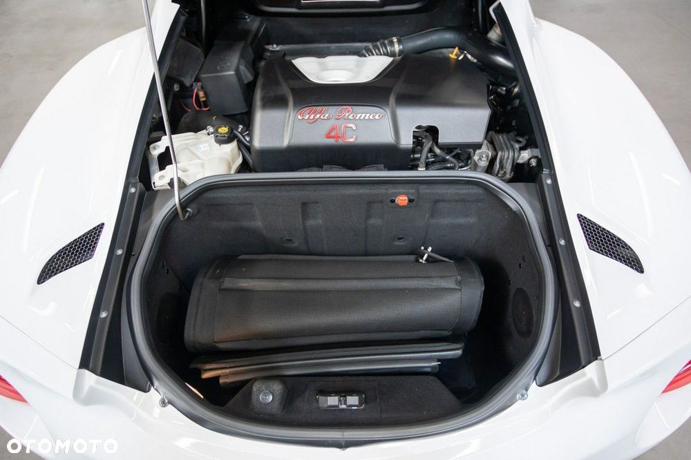 Alfa Romeo 4C - 22