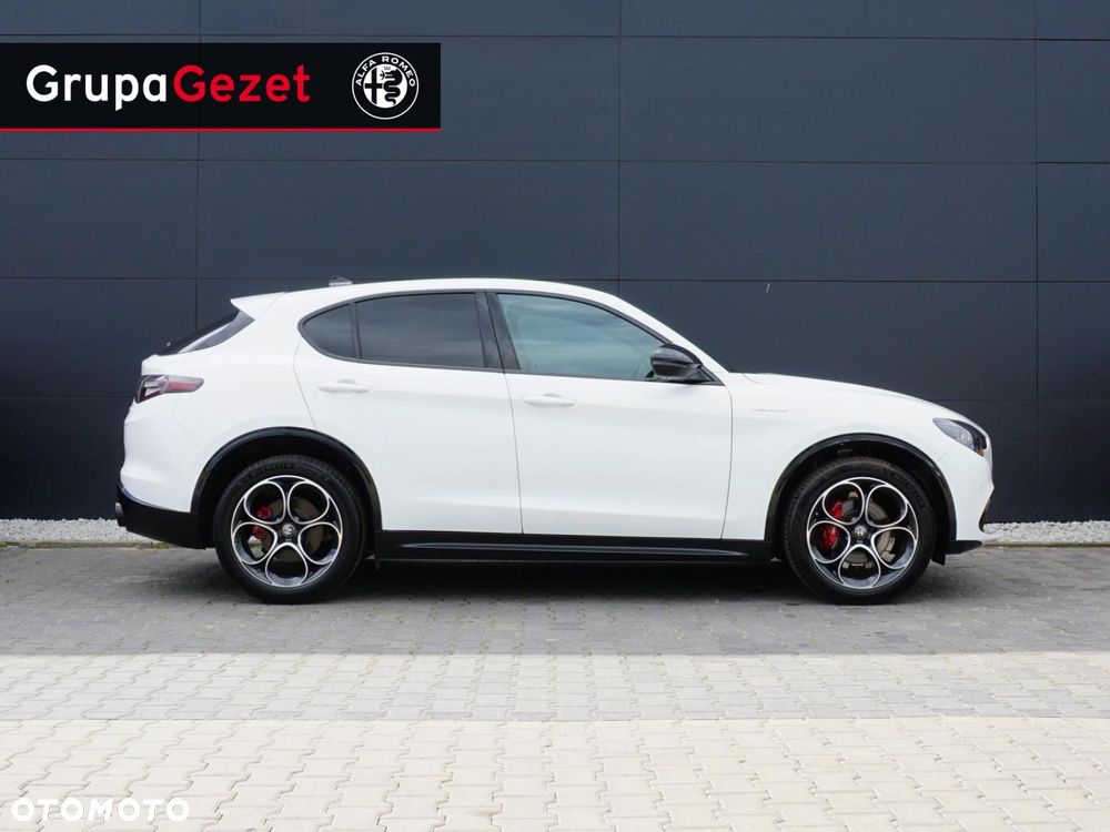 Alfa Romeo Stelvio - 6