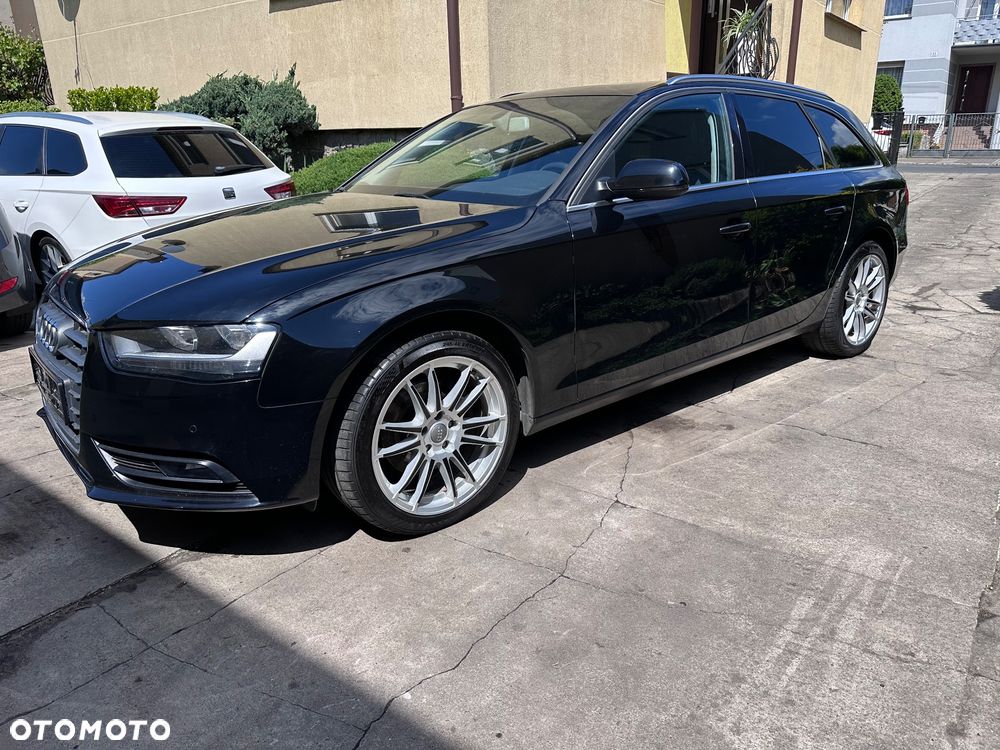 Audi A4 Avant 2.0 TDI DPF clean diesel multitronic Attraction - 2