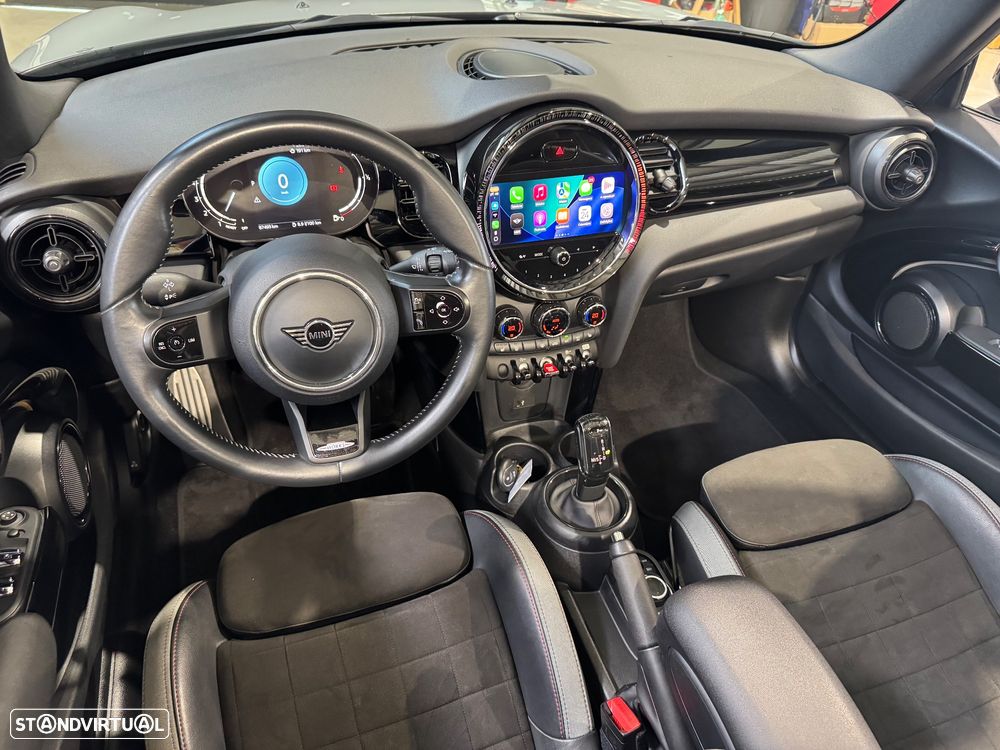 MINI Cabrio Cooper Premium Plus JCW Auto - 28