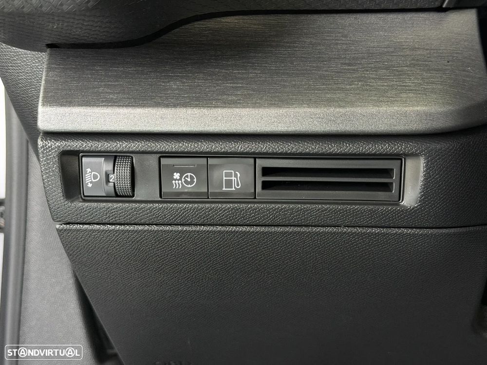 Citroën C5 X 1.6 Hybrid Shine e-EAT8 - 22