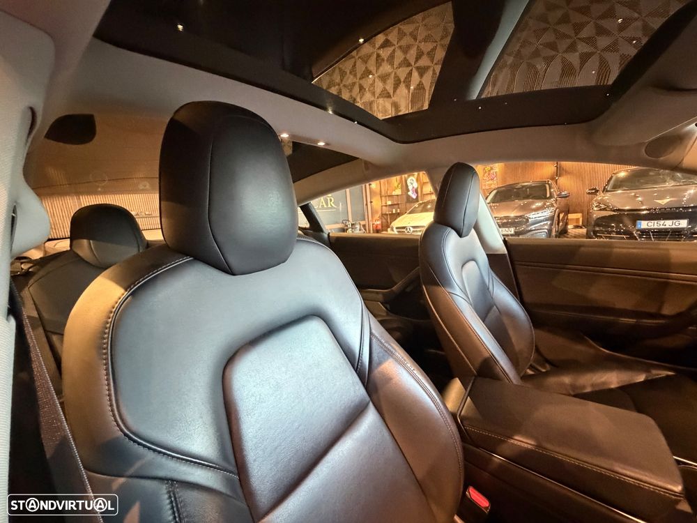 Tesla Model 3 Performance Dual Motor AWD - 26