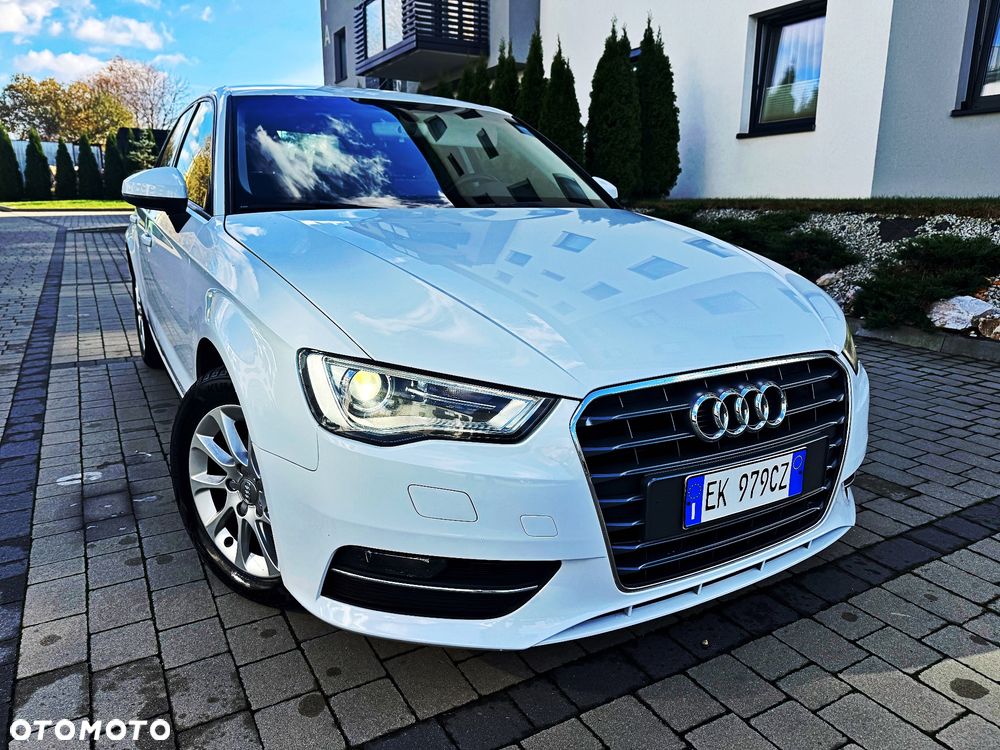 Audi A3 Sportback 1.6 TDI (clean diesel) S tronic Attraction - 5