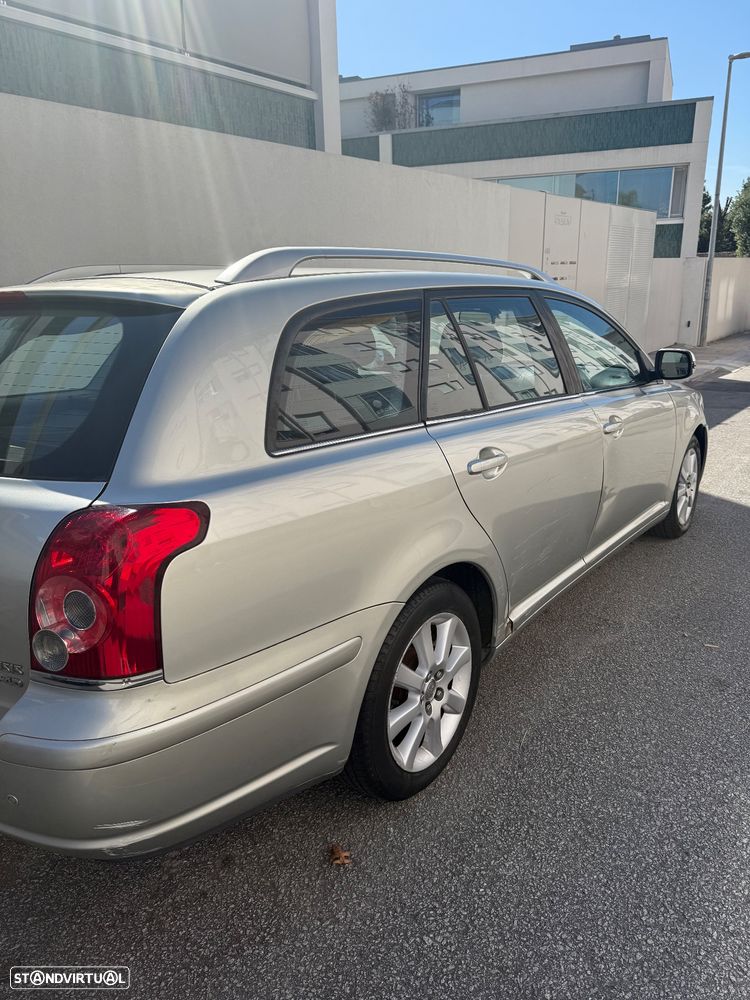 Toyota Avensis SW - 4