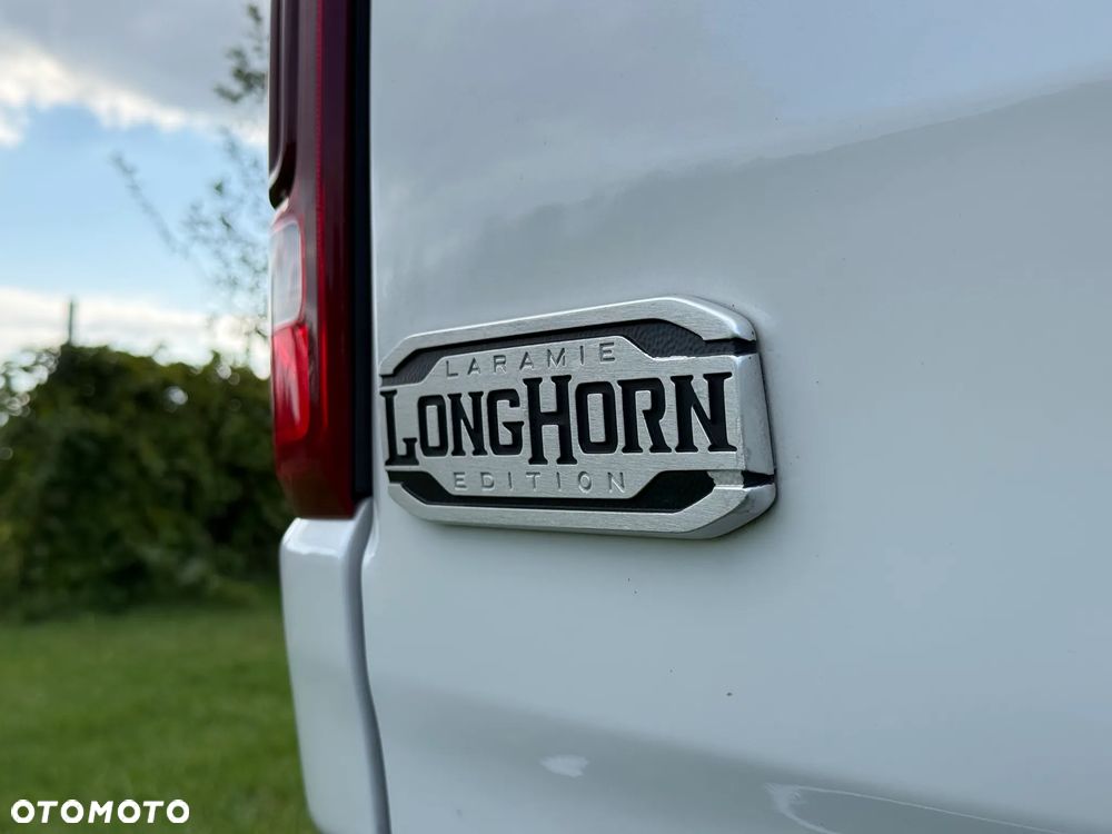 RAM 1500 Crew Cab Longhorn - 15