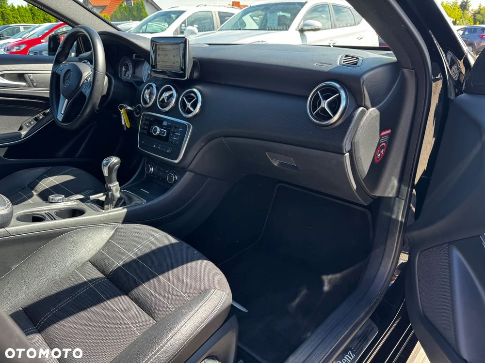 Mercedes-Benz Klasa A 180 (BlueEFFICIENCY) - 15