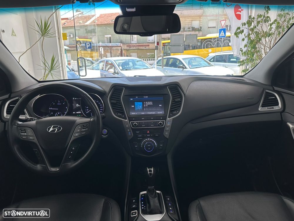 Hyundai Santa Fe blue 2.2 CRDI 2WD Auto Family+ - 14