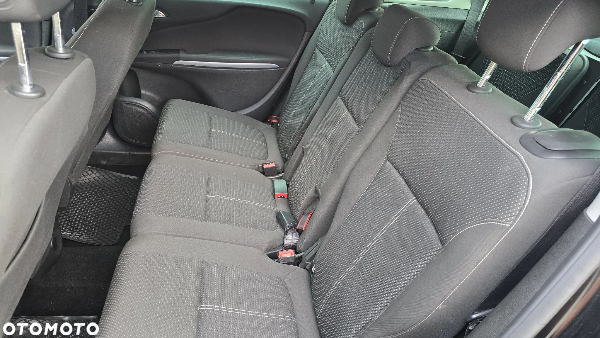Opel Zafira 1.4 T Cosmo - 25