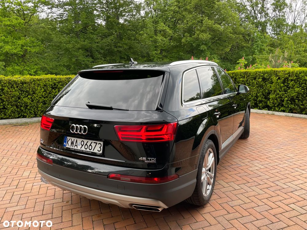 Audi Q7 - 10