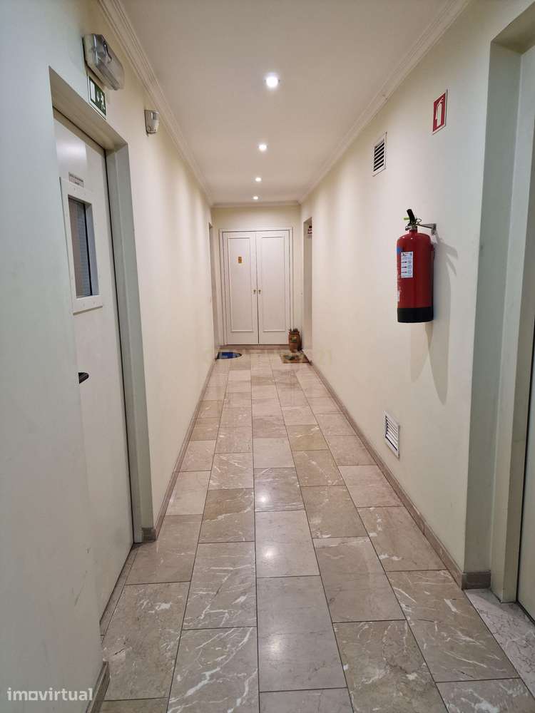 Apartamento T2 c/ garagem p/ duas viaturas em Alfena, Valongo - Vista - Grande imagem: 4/44