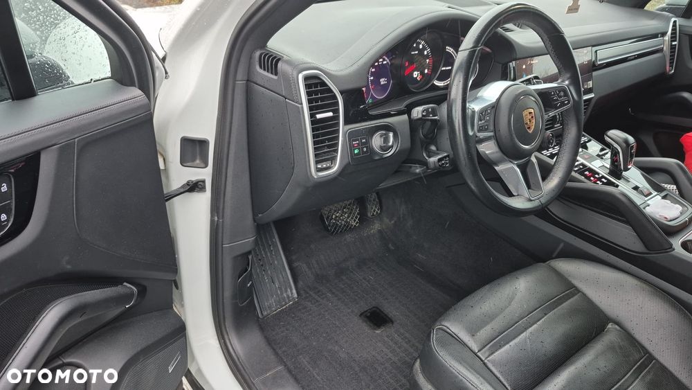 Porsche Cayenne Platinum Edition - 8