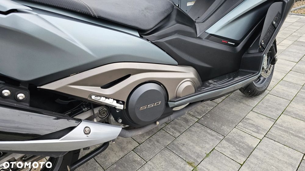 Kymco AK 550 - 16