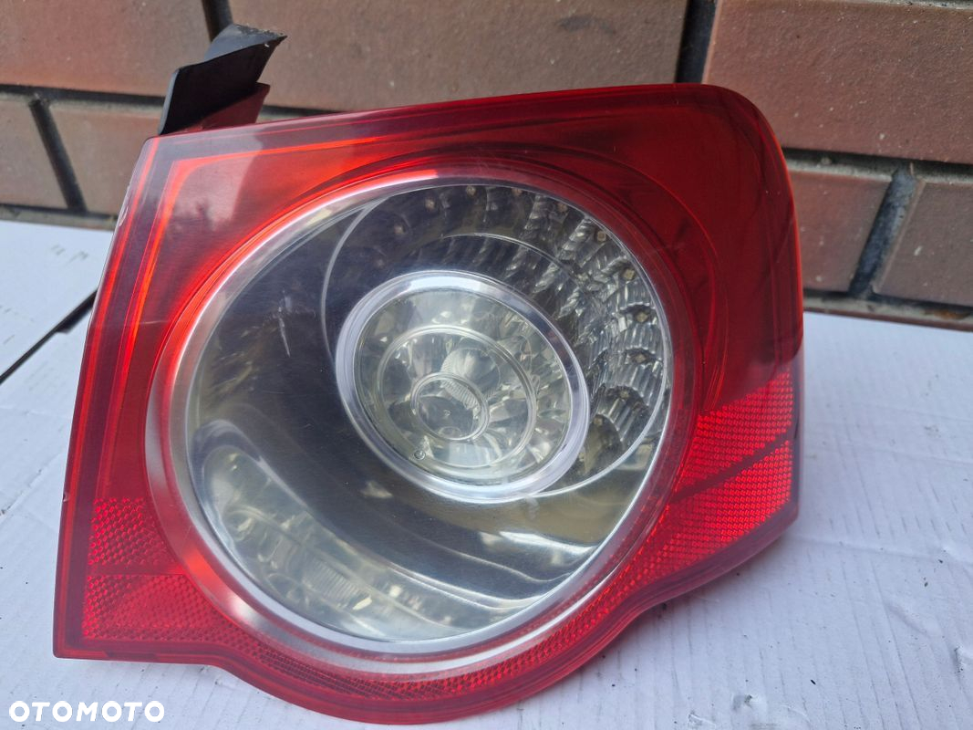 Lampa prawa tył 3C5945096C vw passat b6 sedan - 2
