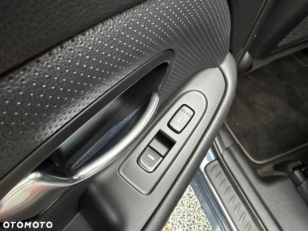 Kia Carens 2015