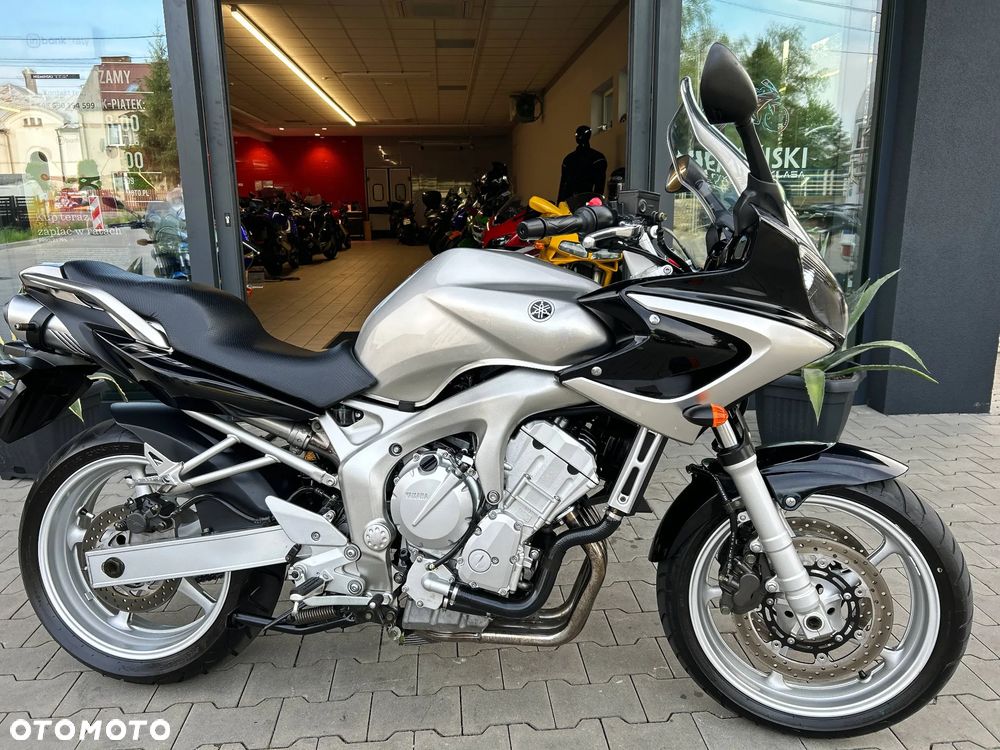 Yamaha FZ6 - 35