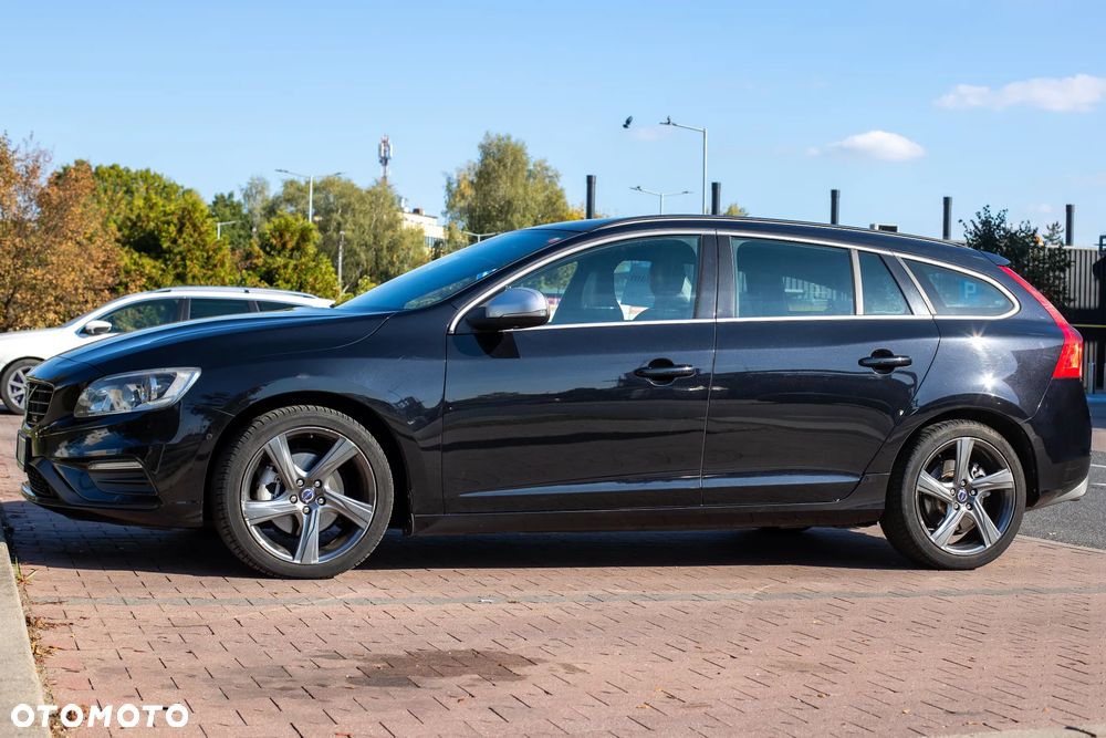 Volvo V60 D3 R-Design - 7