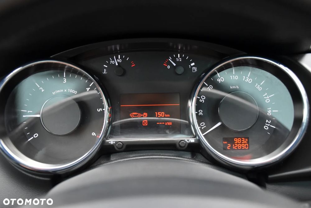 Peugeot 3008 HDi 150 Allure - 37