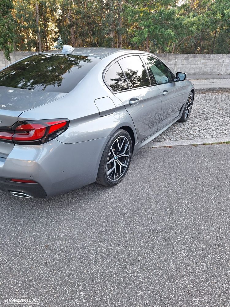 BMW 530 e Pack 50 anos M - 12