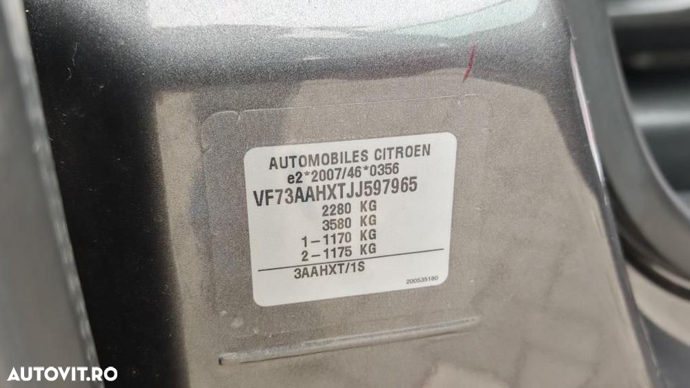 Citroën C4 Grand Picasso - 38