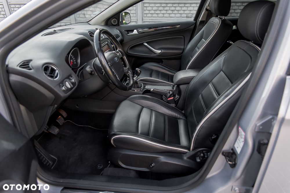 Ford Mondeo 2.0 TDCi Gold X - 34