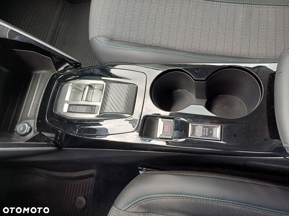 Peugeot 208 50kWh Allure - 10