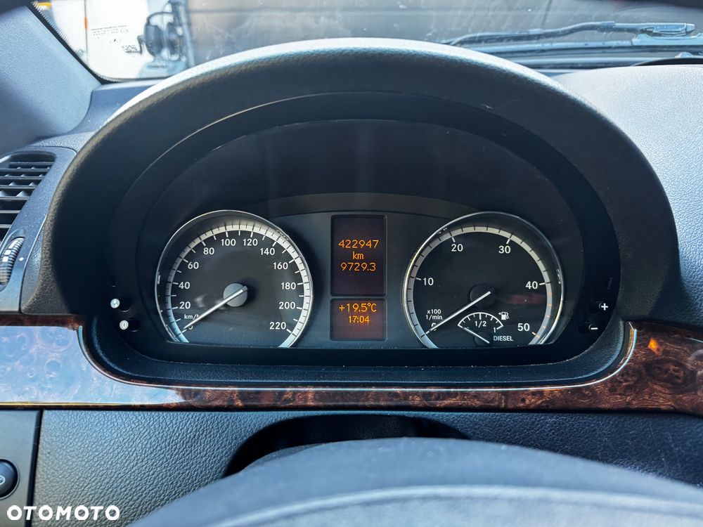 Mercedes-Benz Viano - 11