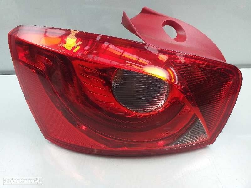 FAROLIM TRASEIRO ESQUERDO SEAT IBIZA IV 2008 -6J4945095B - 3