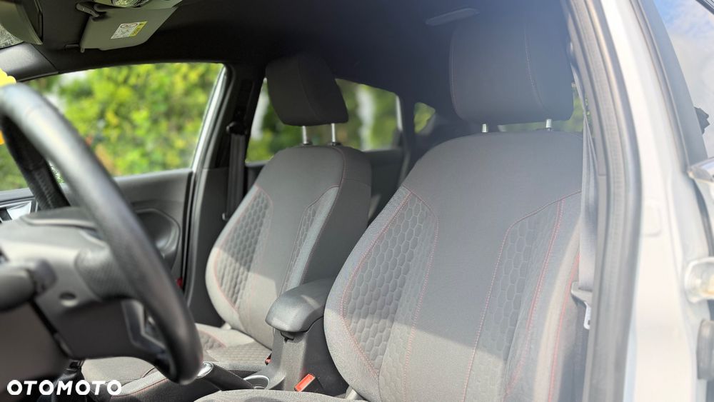 Ford Fiesta 1.0 EcoBoost S&S ST-LINE - 14