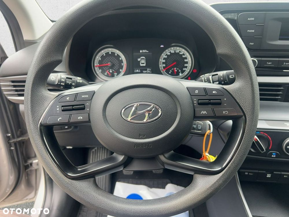 Hyundai i20 - 16