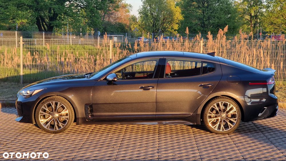 Kia Stinger 2.0 T-GDI GT Line - 2