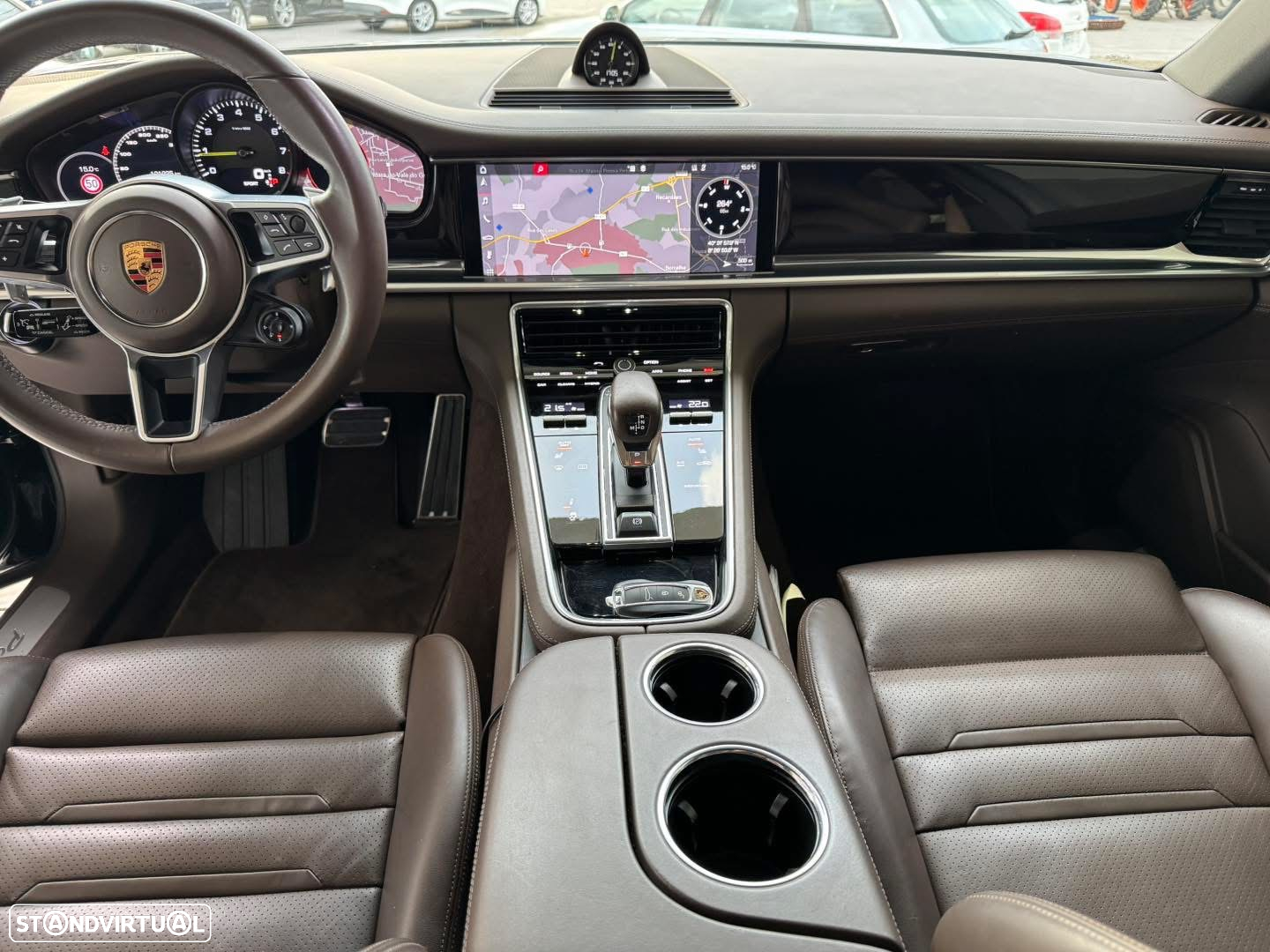 Porsche Panamera Sport Turismo 4 E-Hybrid - 2