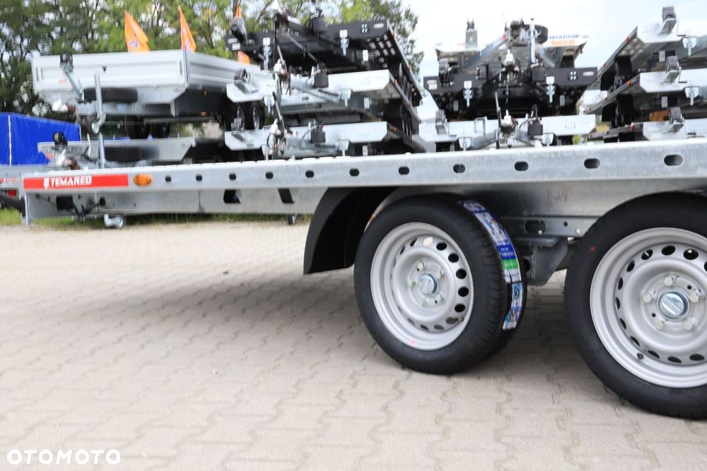 TEMARED CAR DECK 6021/3 S 3,5T 604x215cm  Wypełnienie blachą aluminiową 3 osie DMC 3500kg Koła 195R13C - 13