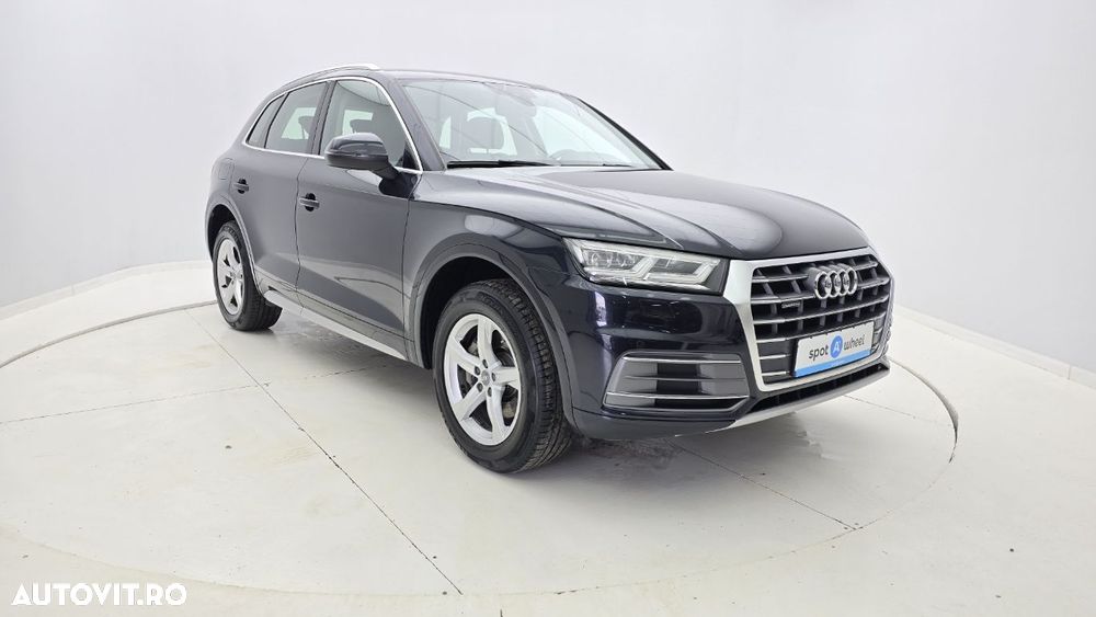 Audi Q5 2.0 40 TDI quattro S tronic Basic - 4