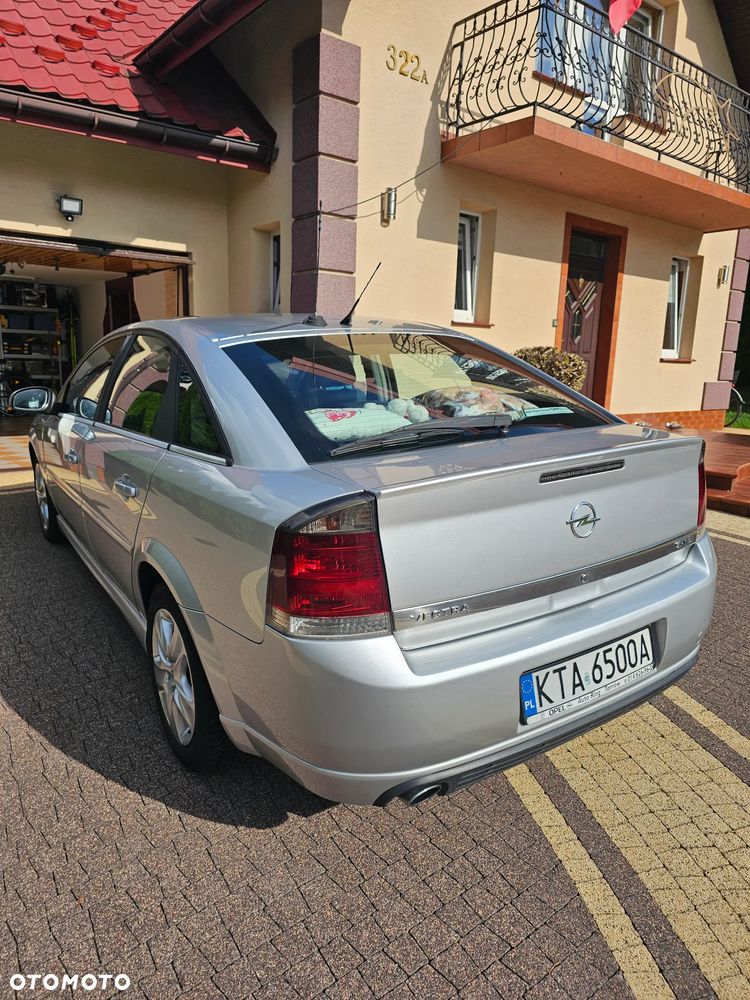 Opel Vectra 2.2 DTI Comfort - 1