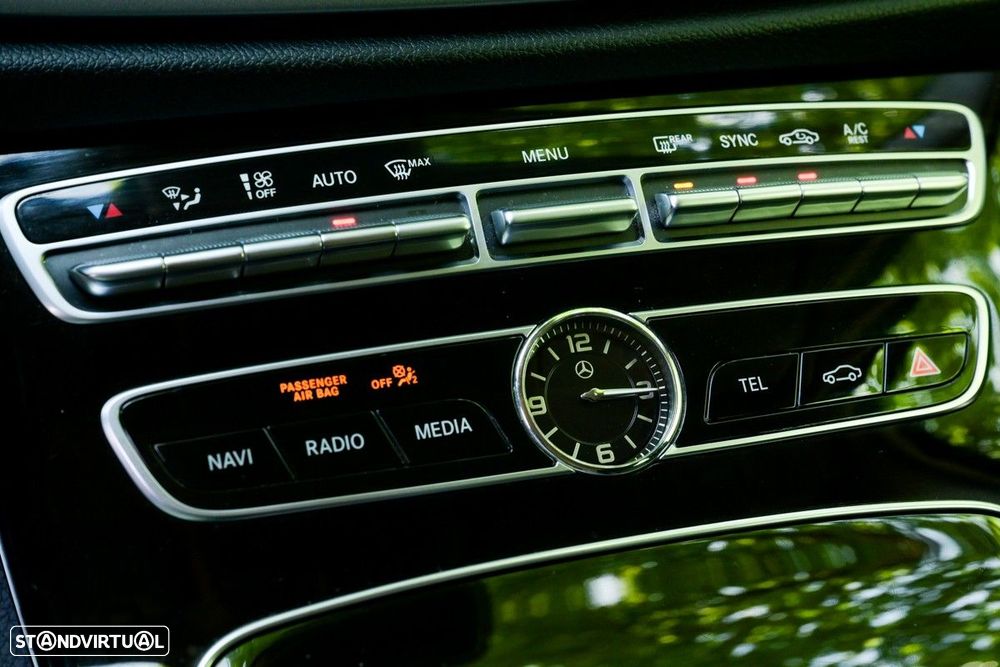 Mercedes-Benz E 220 d Avantgarde - 38