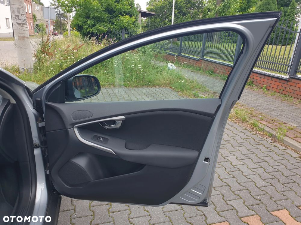 Volvo V40 Cross Country D2 Summum - 29