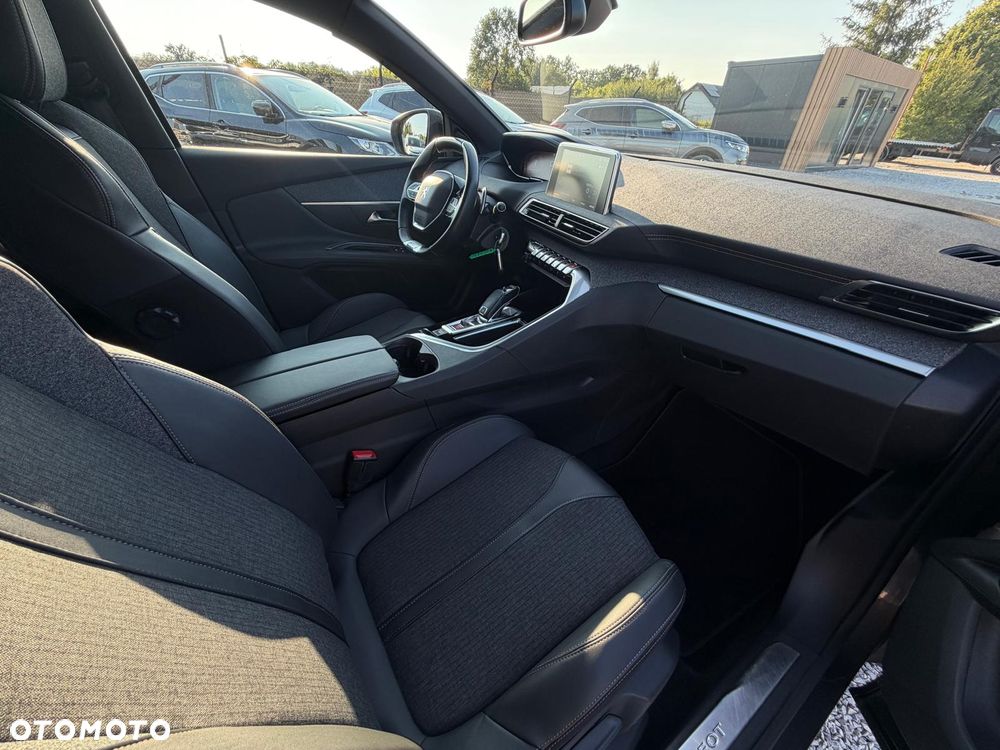 Peugeot 3008 1.6 PureTech GPF GT Line S&S EAT8 - 24