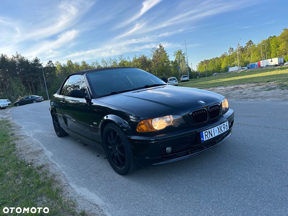 BMW Seria 3 323i - 2