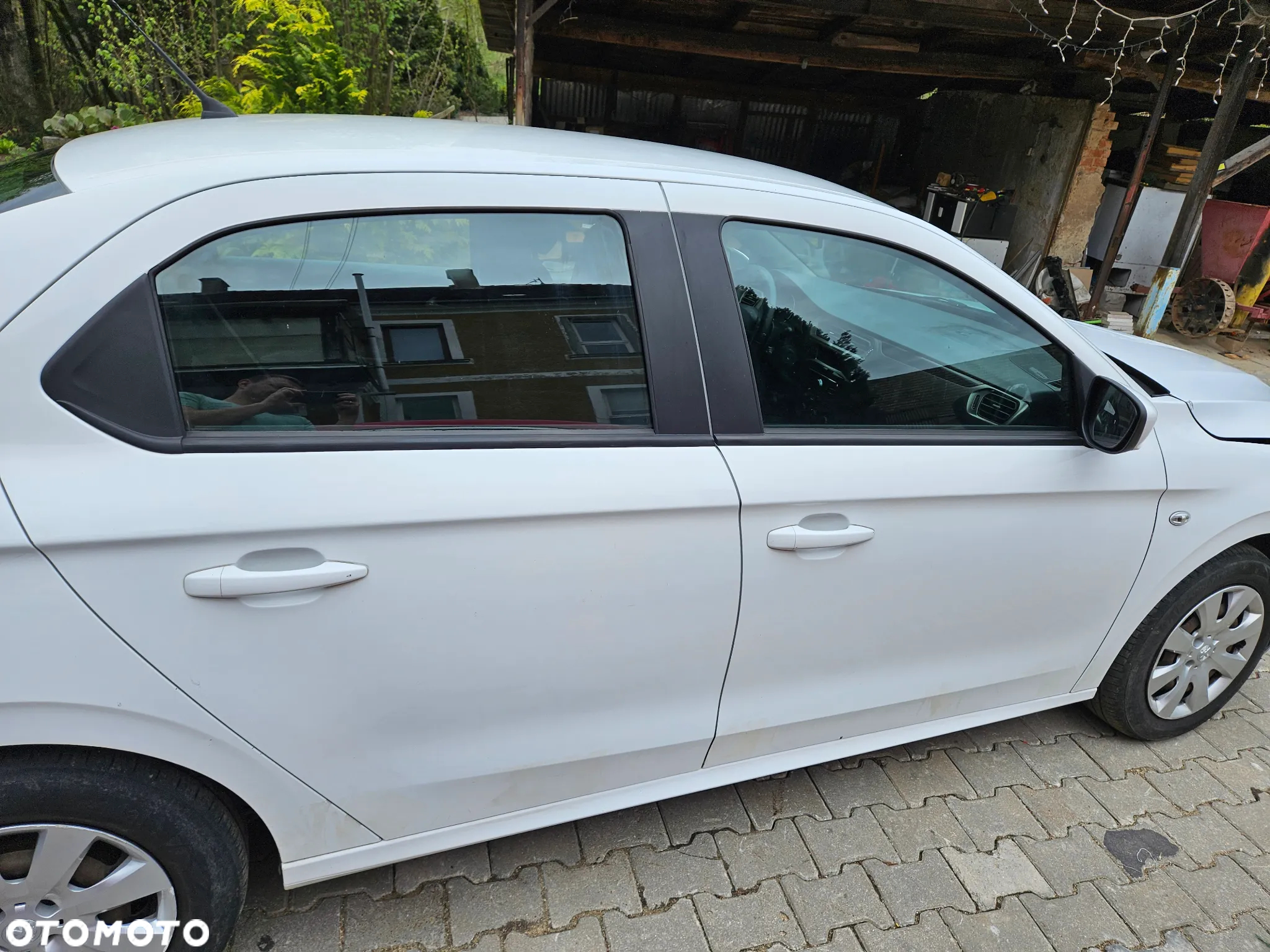 Peugeot 301 - 4