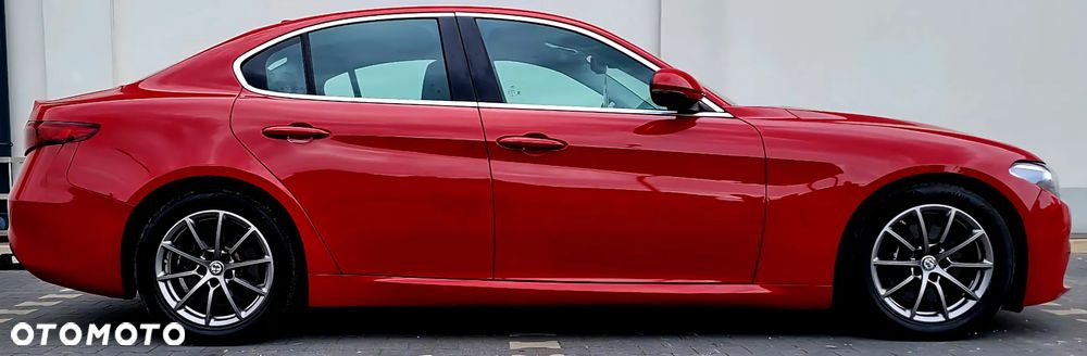 Alfa Romeo Giulia - 9